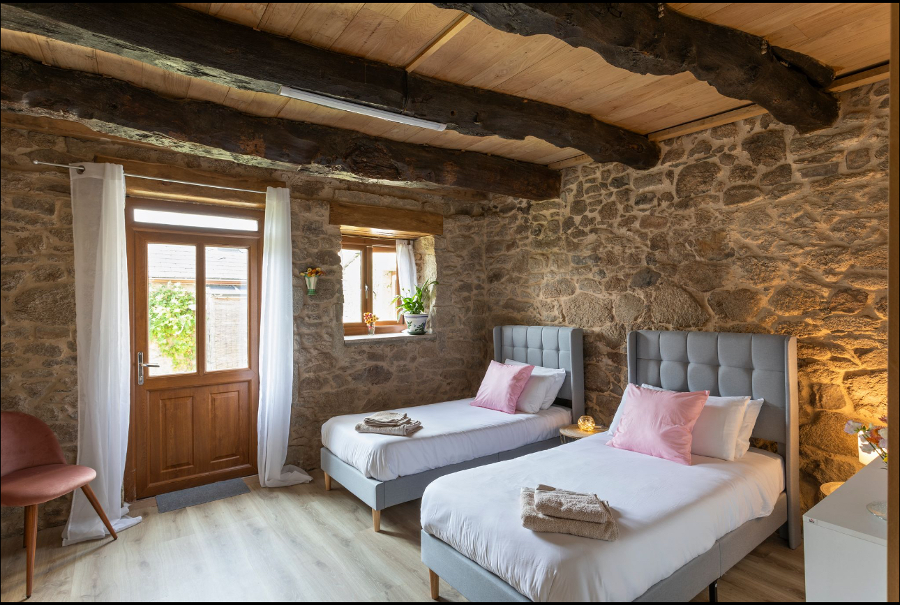 Habitación twin - vista con puerta exterior